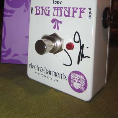 Electro Harmonix J Mascis Rams Head Big Muff Whtie image 1