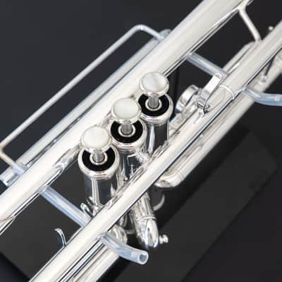 Yamaha YTR-8335IIGS Xeno Bb Trumpet with Gold Brass Bell (SN 5503xx) image 10