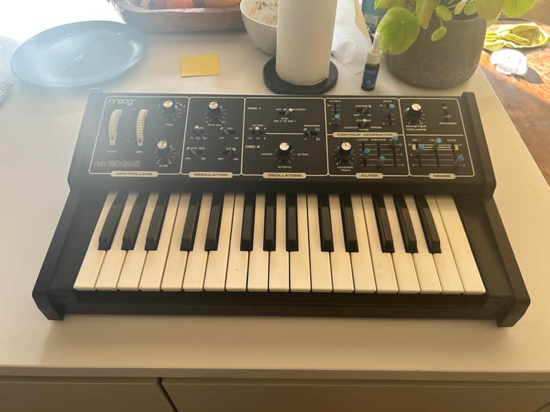 Moog Rogue