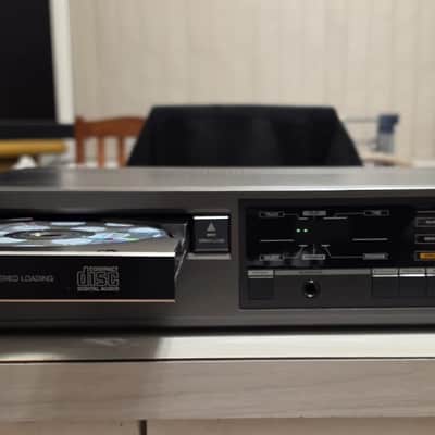 VINTAGE PHILLIPS CD PLAYER/MADE IN JAPAN image 3