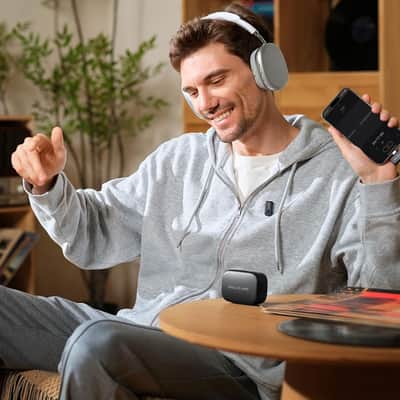 Hollyland LARK A1 Combo 2-Person Wireless Microphone System with USB-C and Lightning Connectors for Mobile Devices (Space Gray, 2.4 GHz) + Vivitar compact Selfie Video Tripod + 16GB Transcend MicroSD Memory Card with Adapter image 5