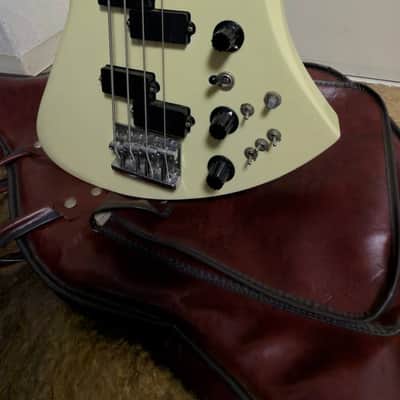 Fernandes MB-80 1980s - White MockingBird bass guitar image 17