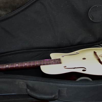 Maccaferri G-40 1953  Plastic Guitar  Very Rare See Demo image 13