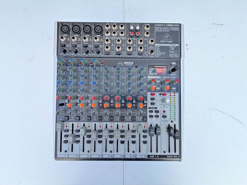 Behringer XENYX X1622USB Mixer with 24-Bit Multi-FX Processor & USB Audio Interf image 1