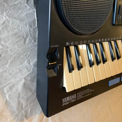 Yamaha PSS-790 1990 VGC 61key AWM FM Synth Stereo Speakers MIDI Sequencer Vector Dial image 3