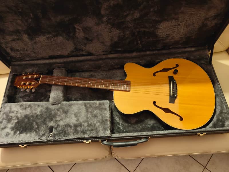 Yamaha AEX 500N + Yamaha Custom Hardcase | Reverb Canada