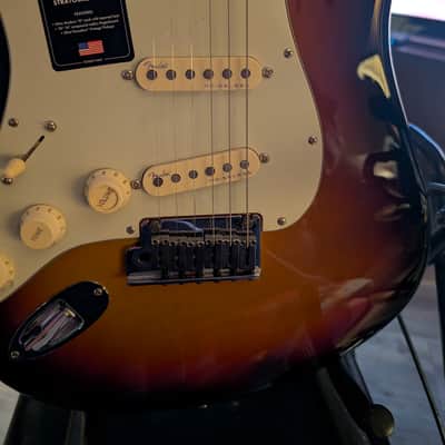 Fender American Ultra Stratocaster Left-Handed image 10