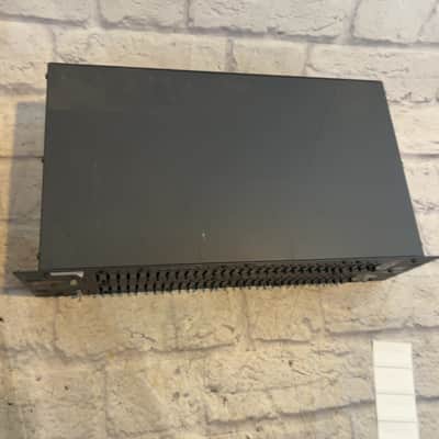 Peavey XR600 Powered PA Mixer Head Powered image 3
