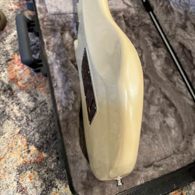 Fender American Elite Stratocaster HSS Shawbucker with Rosewood Fretboard 2016 - 2019 - Olympic Pearl image 4