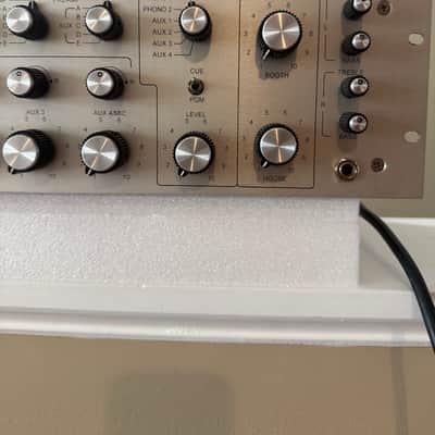 UREI 1620 Rotary Mixer Classic  - Silver Panel image 3