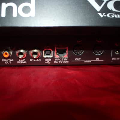 Roland VG-99 V-Guitar Modeling Synth with GK-3 Pickup and FC-300 MIDI Foot Controller - Silver image 8