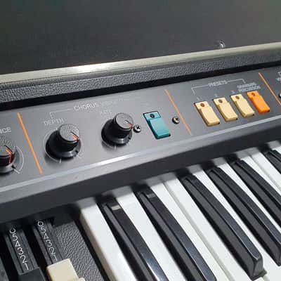 Roland VK-1 ✅ Legendary 70s Transistor Combo Organ ✅ Authentic Warm Analog Drawbars ✅ Fully Checked & Cleaned ✅ Built-in Rotating Speaker Simulator ✅ Worldwide Shipping - Roland VK1 image 12