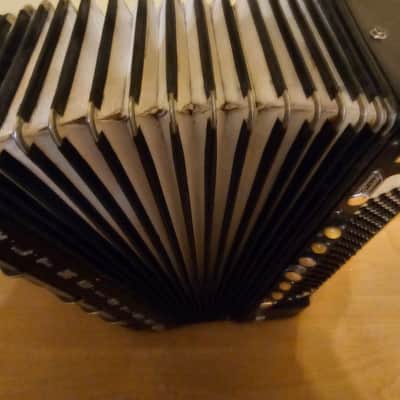Weltmeister Button Accordion 5 Row 120 Bass Made in Germany Buttons Straps Vintage Rare image 6