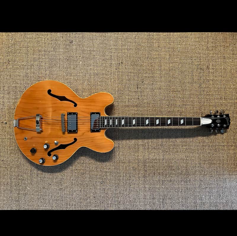 Epiphone Nick Valensi Riviera P94 | Reverb France