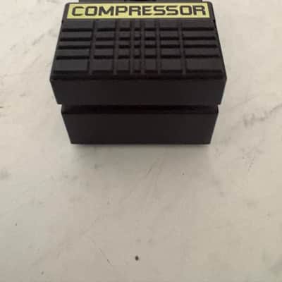 Yamaha CO-10MII Black / Yellow image 4