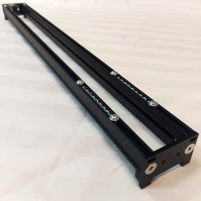 Intellijel 1U 126HP Eurorack Rails Kit with Brackets & M3 nuts (Black / Silver) image 4