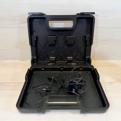 Boss BCB-30 Compact Pedalboard Carrying Case w/ Power Supply & Daisy Chain image 2