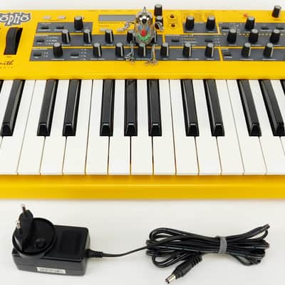 DSI Dave Smith Mopho Synthesizer Keyboard + Top Zustand + 1,5J Garantie Bild 3