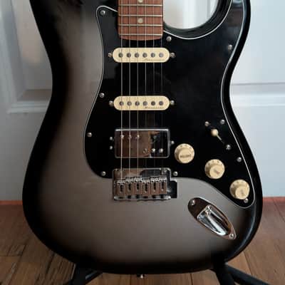 2021 Fender Player Plus 75th Anniversary Stratocaster HSS  - Silverburst image 2