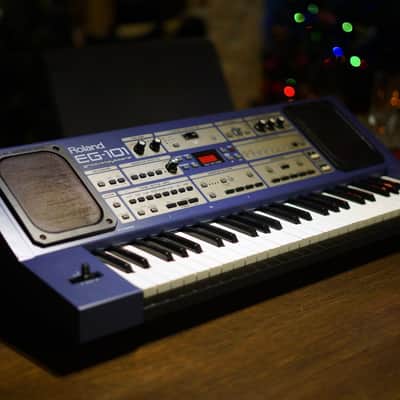 Roland EG-101 (1999) - rare techno groovebox with built in speakers image 1