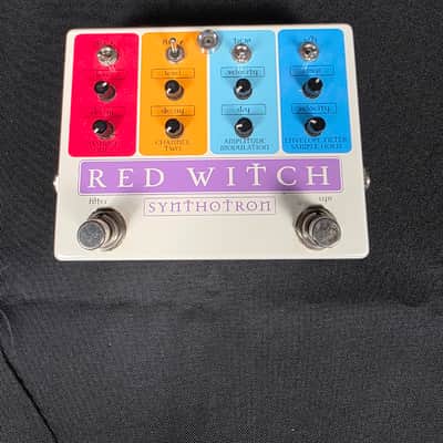 Red Witch Synthotron 2010s - Graphic image 1