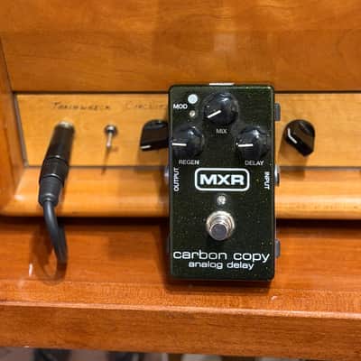 MXR Carbon Copy Analog Delay Green image 1