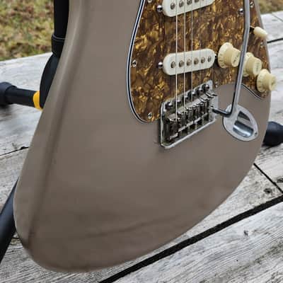 Fender Standard 'Fire Series' Stratocaster Worn Shoreline Gold 1996 Ensenada image 4