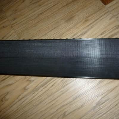 One Control Crocodile Tail Loop Switcher 2010s - Black image 4