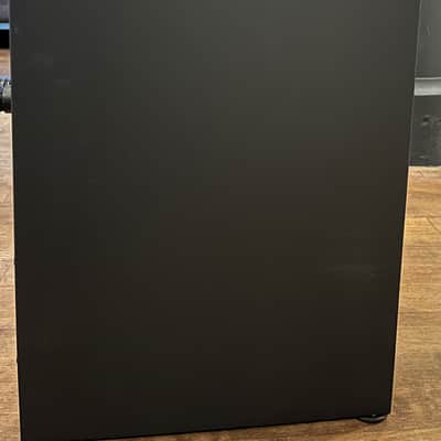 Amphion two 18, amp500, baseOne25, base amp 500 and amphion cables. Offers welcome. 2018 - black. image 22