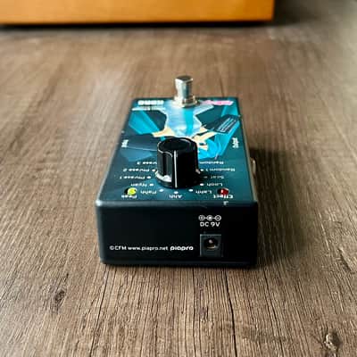 Korg Miku Stomp 2010s - Graphic image 5