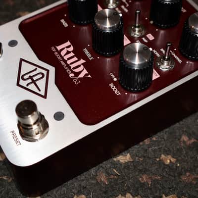 Universal Audio Ruby ’63 Top Boost Amplifier 2022 - Present - Ruby / Silver image 6