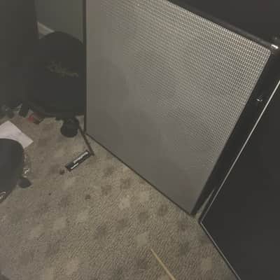 Traynor Big B 810 Bass Guitar Cab PRICE LOWERED image 4