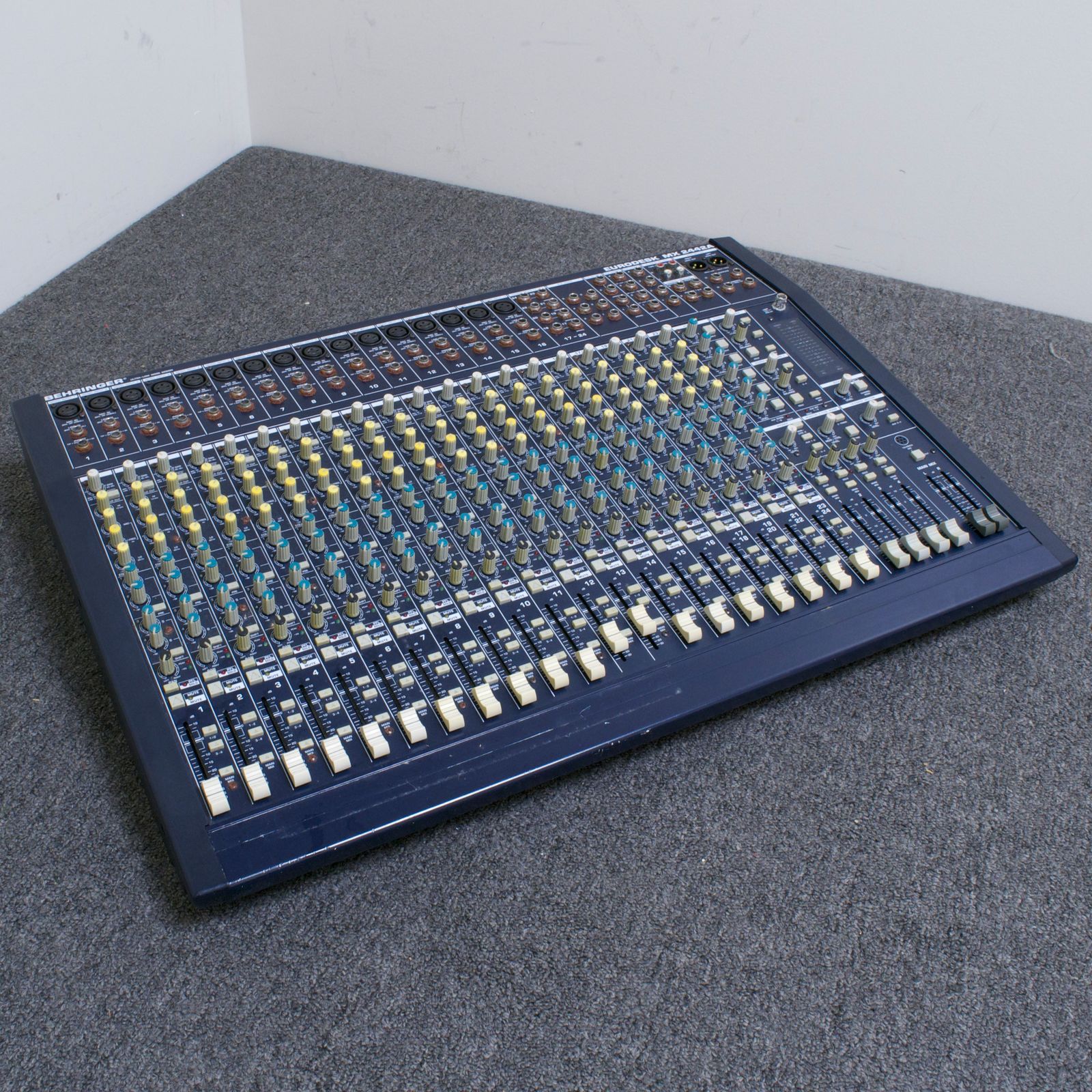 Behringer Eurodesk MX2442A 24-Channel 4-Bus Mixing Console