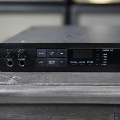 U2/The Edge Korg A3 with SPC-01 Presets - includes Roland UM-ONE mk2 USB Midi Interface Cables + Rack Mount image 3