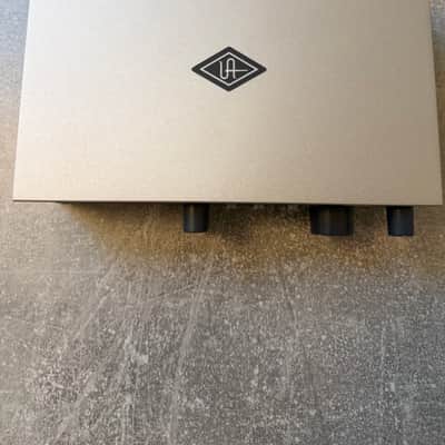 Universal Audio Volt 2 USB-C Audio Interface 2021 - Present - Tan / Gray image 3