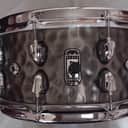 Mapex Black Panther Persuader 14x6.5" Hammered Brass Snare Drum