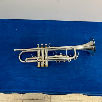 Used Conn USA 100B Bb Silver Trumpet with Conn 7C Mouthpiece & Original Case Just Serviced image 2