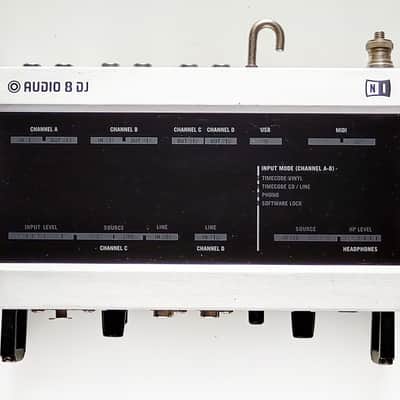 Native Instruments Audio 8 audio interface DJ Ext Sound Card image 2