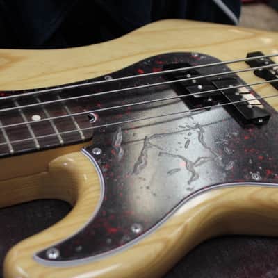 2000 Fender USA Precision Bass Standard Lefty Natural Ash Mint Condition W/Case image 9