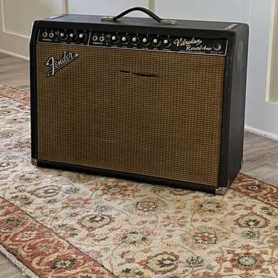 Fender Vibrolux Reverb  1966 all original image 2