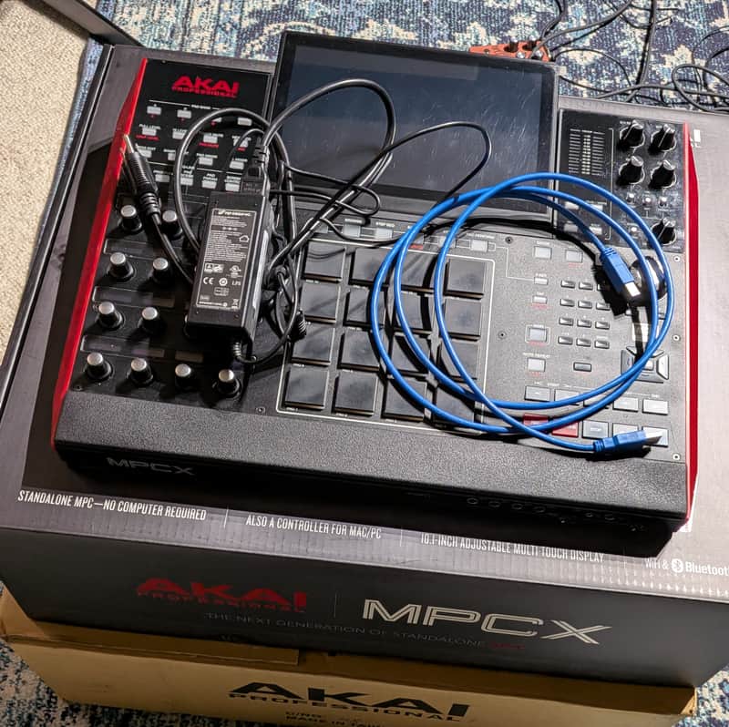 Akai MPC X Standalone Sampler / Sequencer 2017 - Present - Black Bild 1