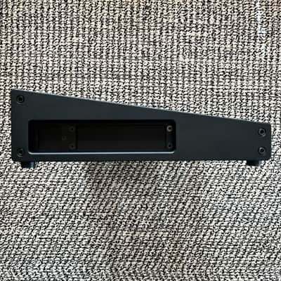 Creation Elevation 18 V3 Pedalboard 2025 with Black Milled Aluminum Sides image 5