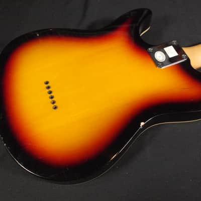 Peavey Generation EXP 2000s - Sunburst image 6