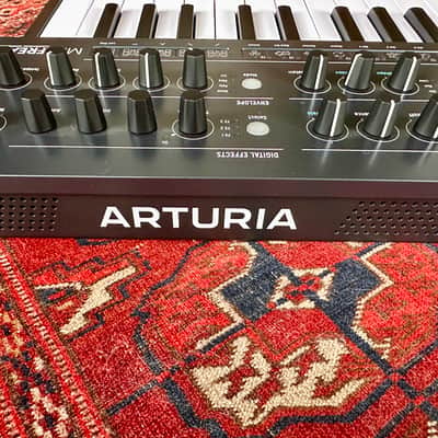 Arturia MiniFreak 37-Key 6-Voice Polyphonic Hybrid Synthesizer 2022 - Present - Black image 7