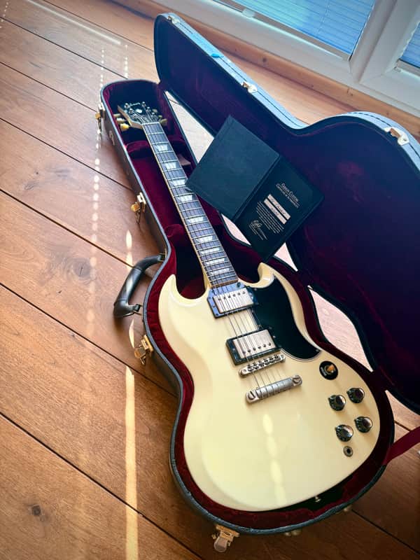 Gibson Les Paul Custom Shop VOS 2011 - Alpine White / Gibson SG / COA / Leather Strap / String Joy / Ernie Ball image 1