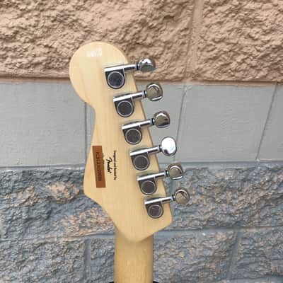Squier Mini Stratocaster - Pink image 6