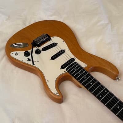 Carvin Bolt SSS Tremolo  - Custom Shop Strat Killer - Made in USA - Natural Alder - Free Pro Setup image 3