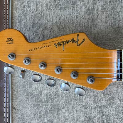 Fender Eric Johnson Stratocaster with Rosewood Fretboard image 4