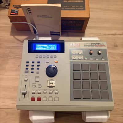 Akai MPC2000XL NEW SCREEN ORIGINAL BOX CF 8 OUTS ORIGINAL MANUAL MAX RAM image 4