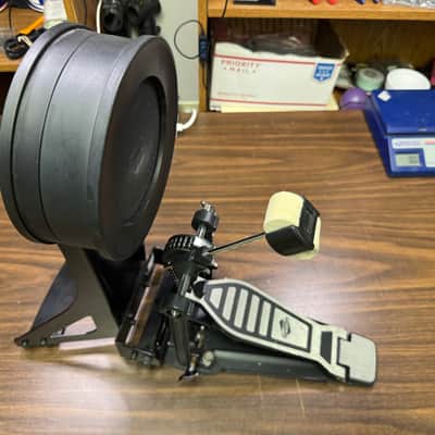 Roland KD-10 V-Kick V-Drum Trigger Pad Bass Drum w/Griffin Kick Pedal - X2N6418